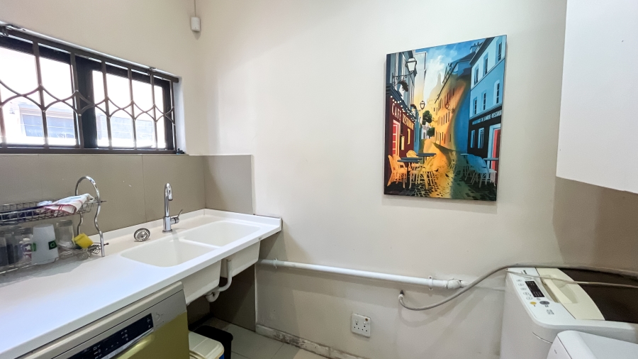 1 Bedroom Property for Sale in Salt River Western Cape